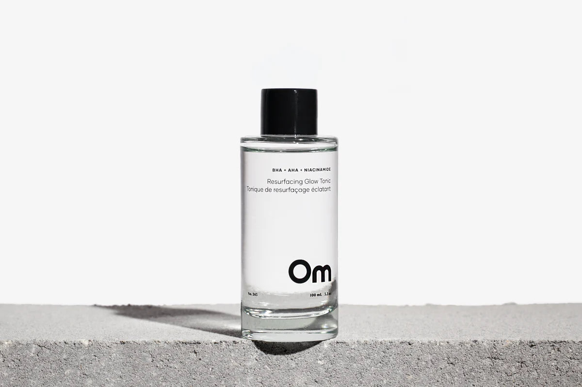Om Organics BHA + AHA + Niacinamide Resurfacing Glow Tonic